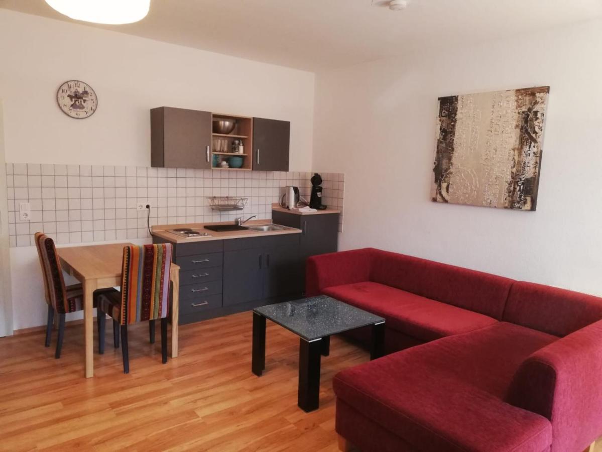 Ferienwohnung - Apartment Mit Balkon In Halle-Saale, Trotha Halle  Exterior photo